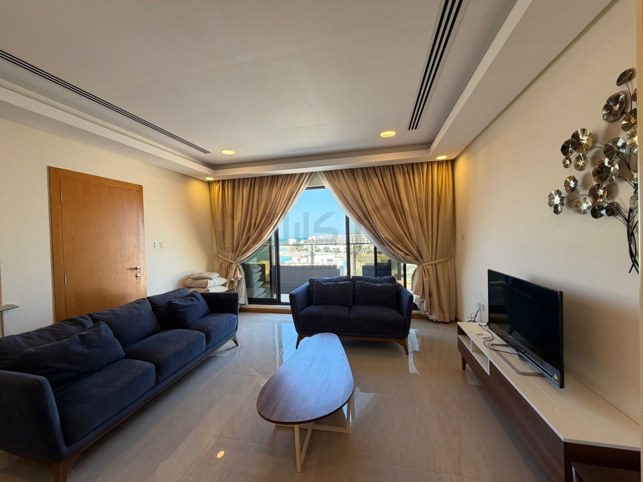 property 4903 image 0