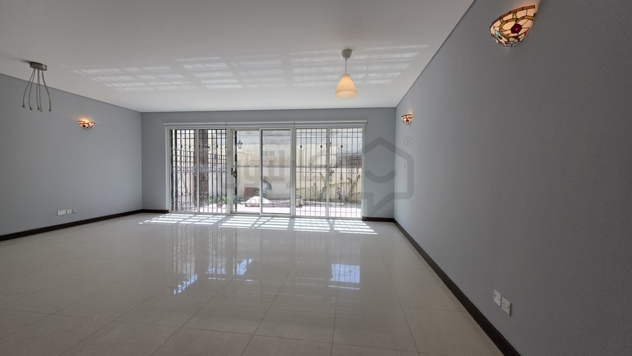property 4906 image 0