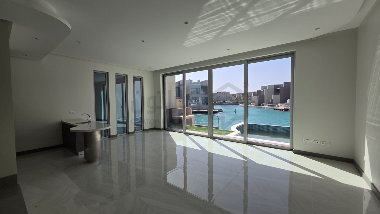 property 4916 image 0