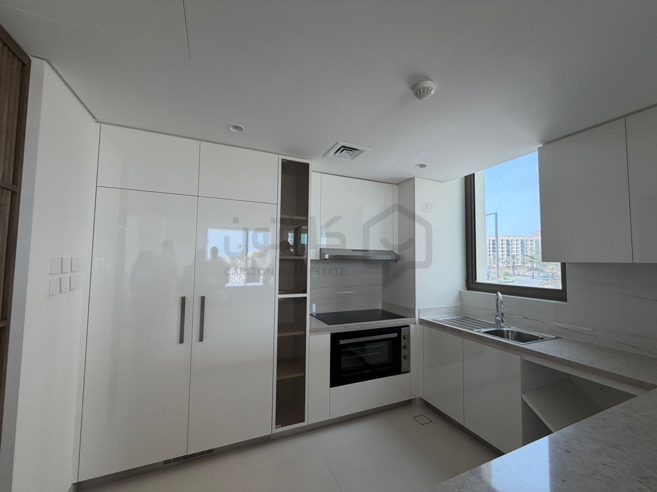 property 4930 image 1