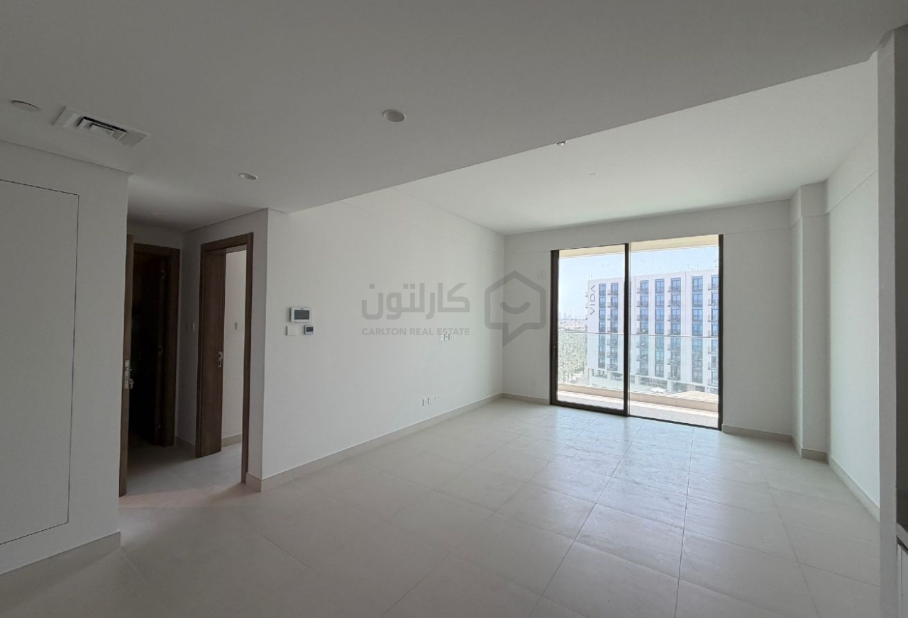 property 4933 image 0