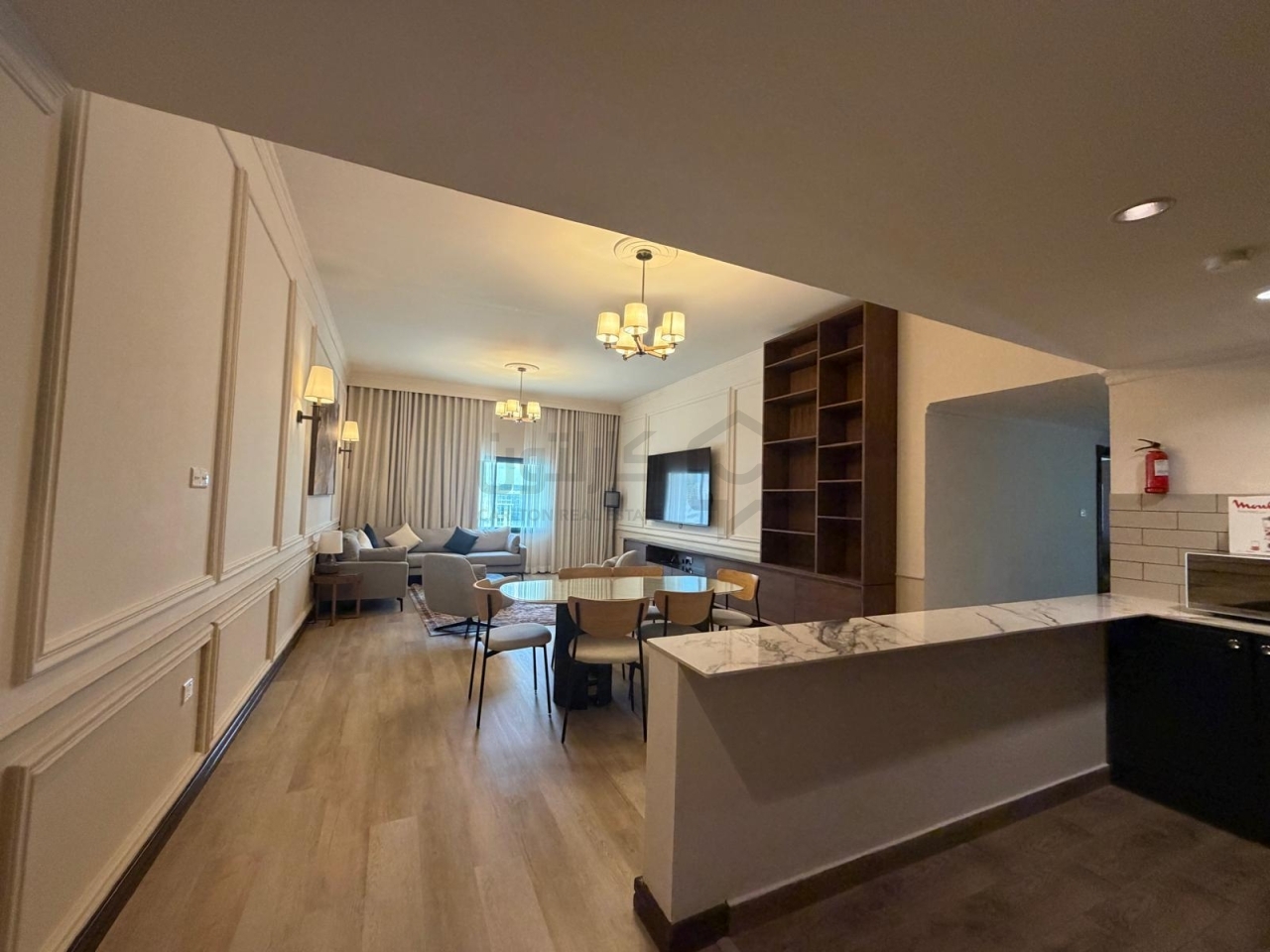 property 4956 image 0