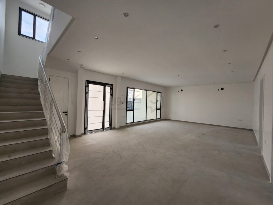 property 496 image 1