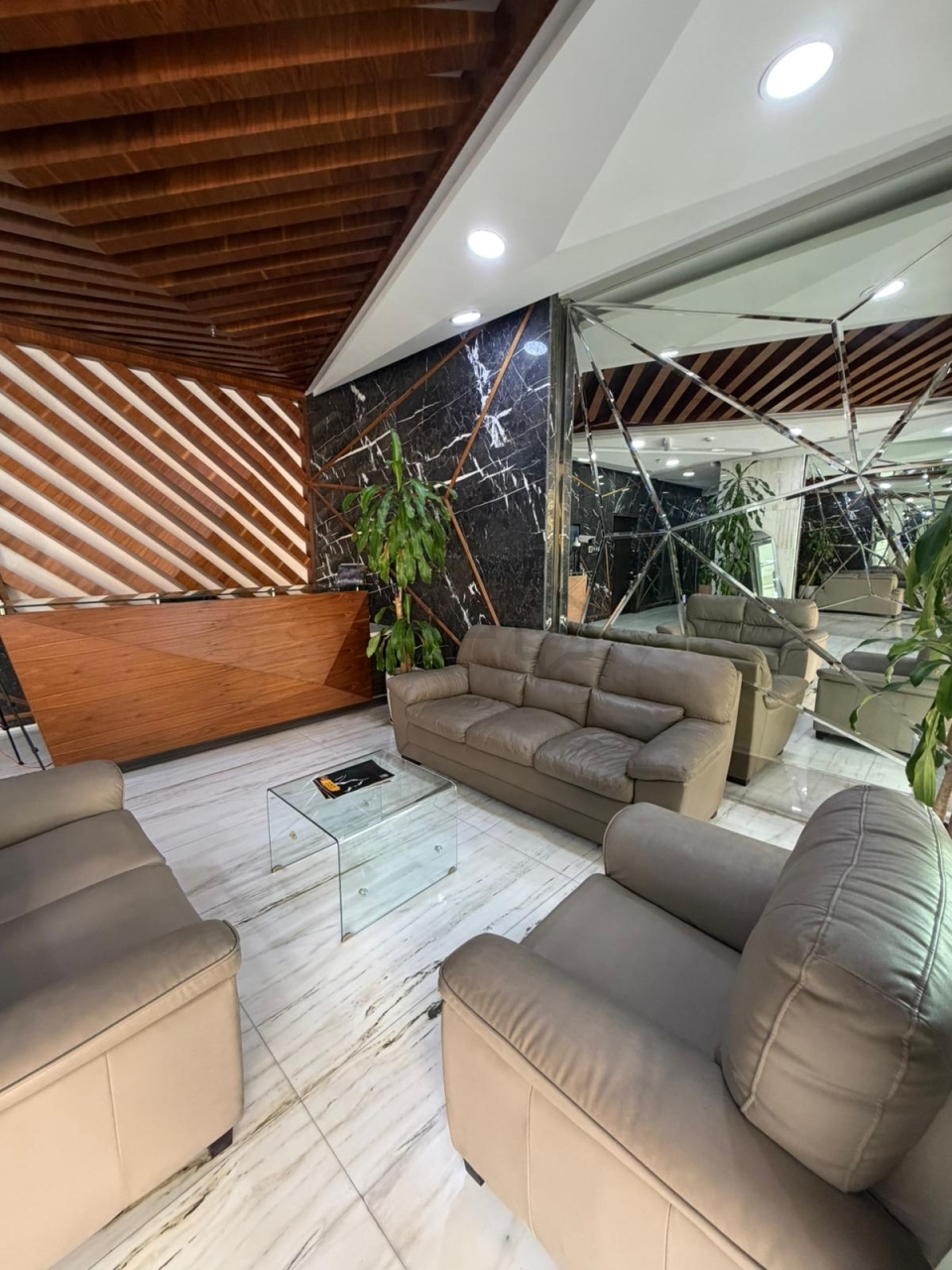property 4962 image 3
