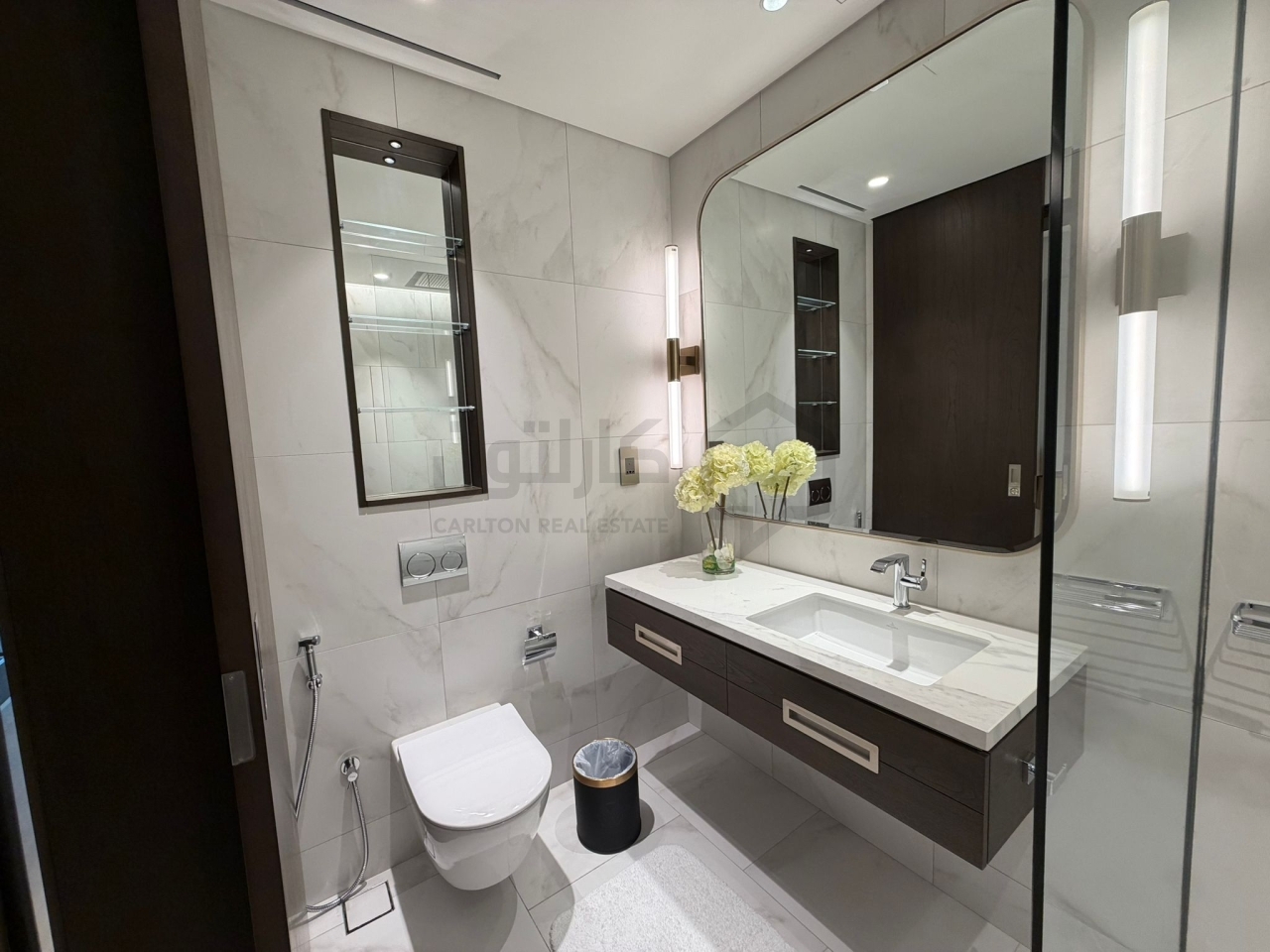 property 4988 image 0