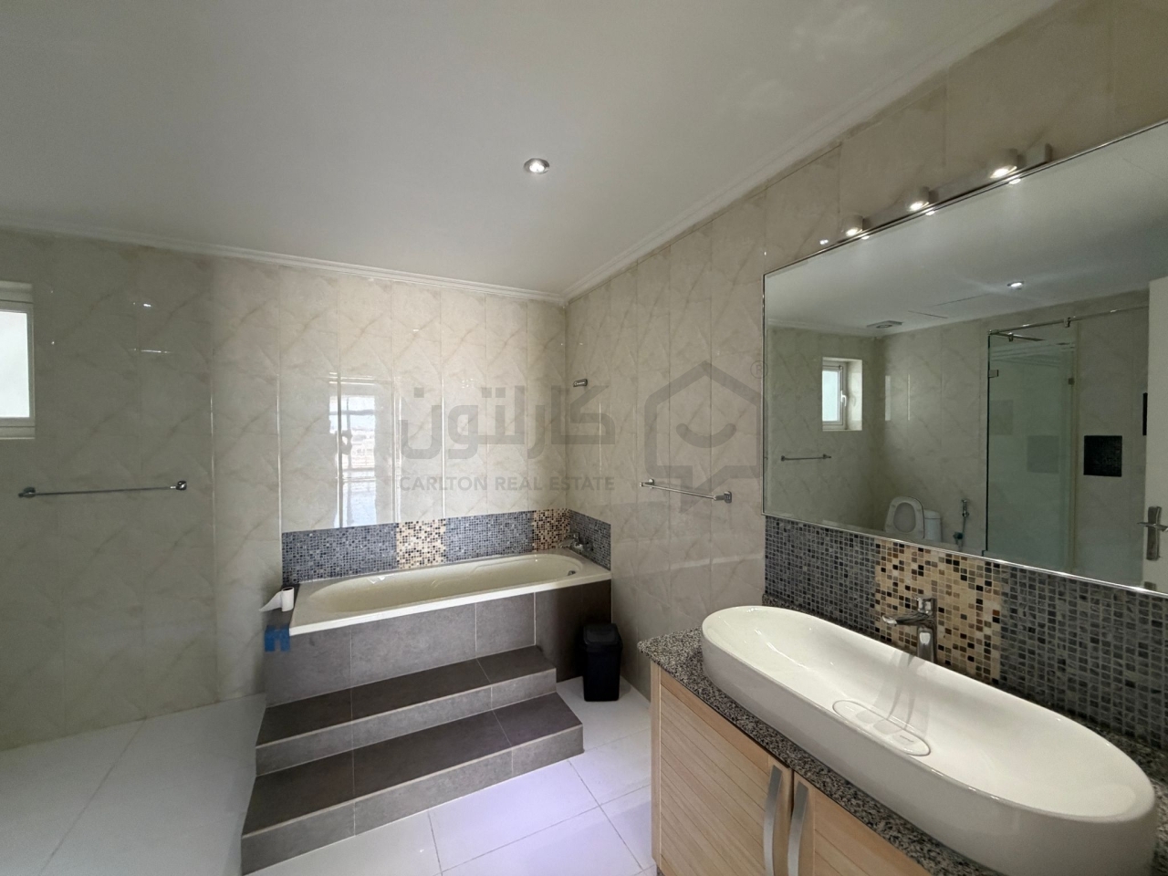 property 5052 image 7