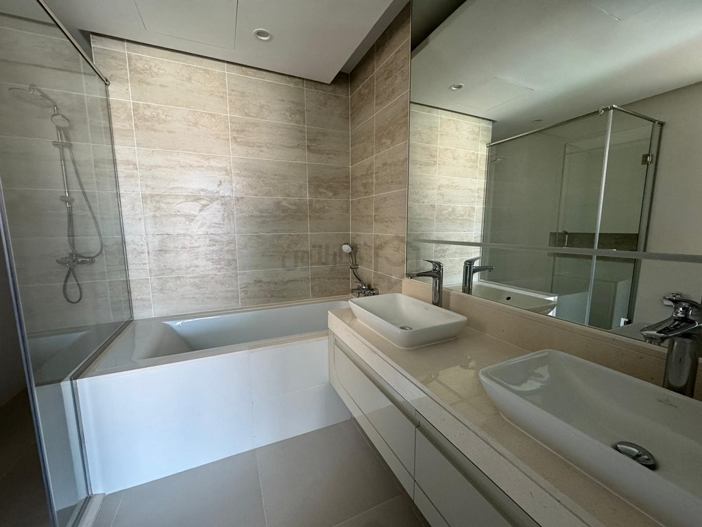 property 532 image 3