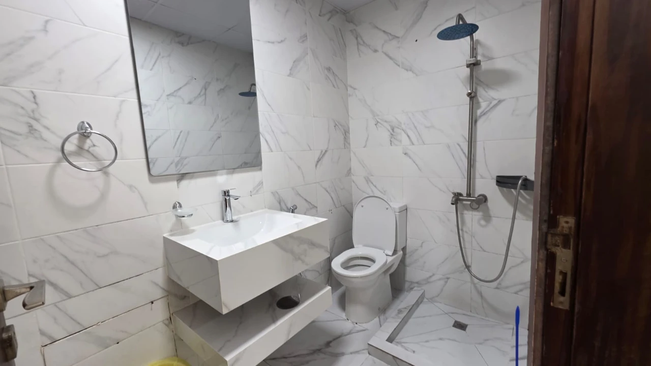 property 5348 image 4