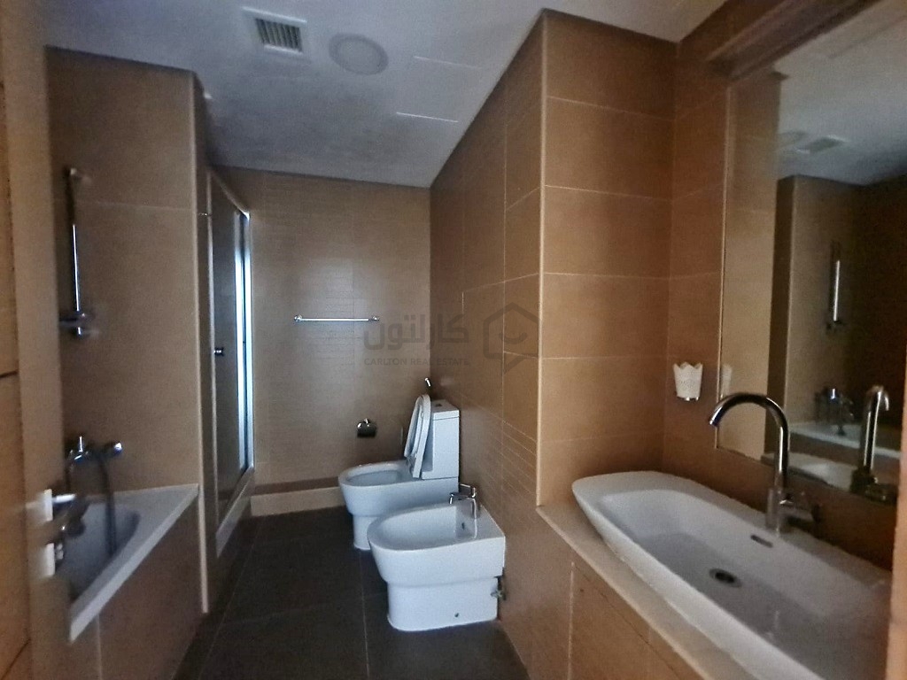 property 570 image 4