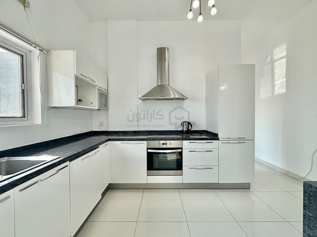 property 594 image 1
