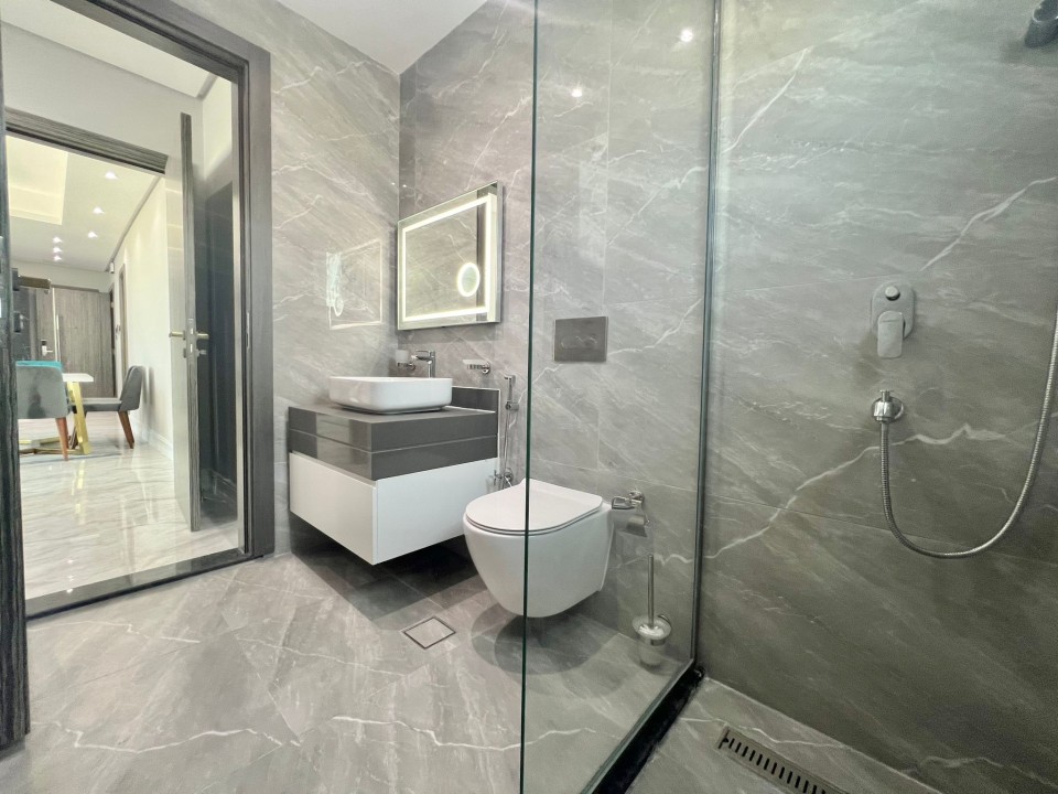 property 6 image 1