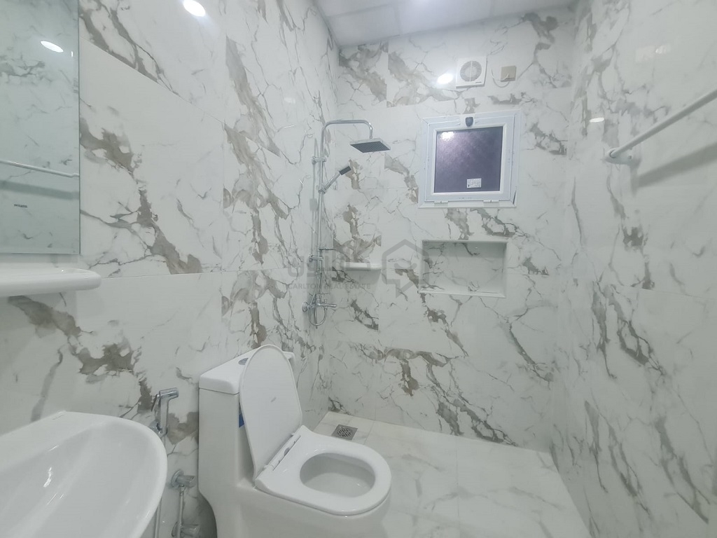 property 659 image 4