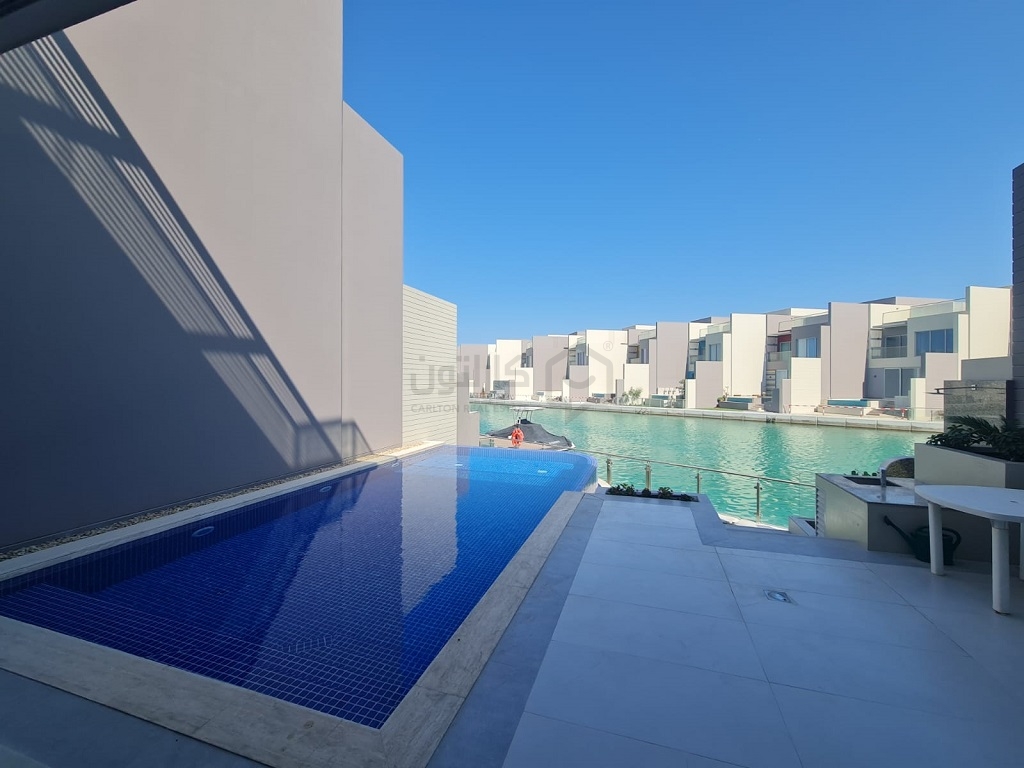 property 714 image 1