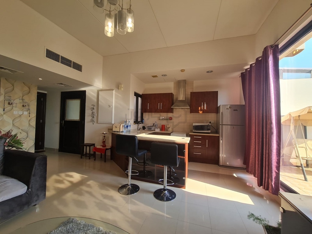 property 716 image 2