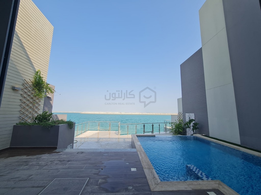 property 722 image 0