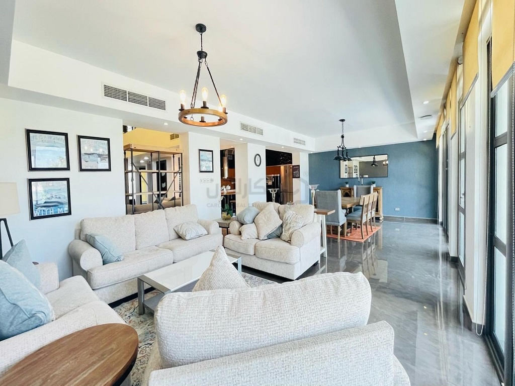 property 724 image 2