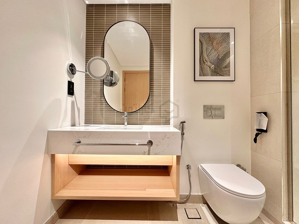 property 738 image 2