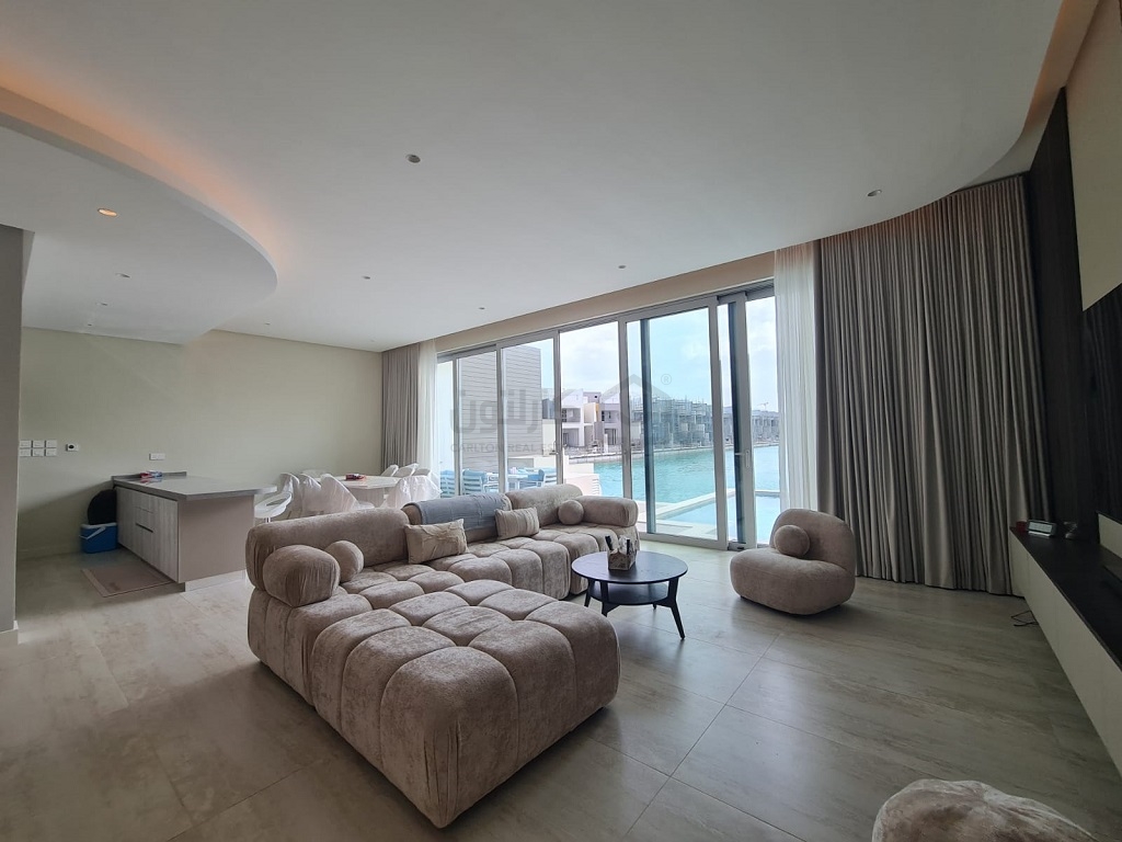 property 739 image 2