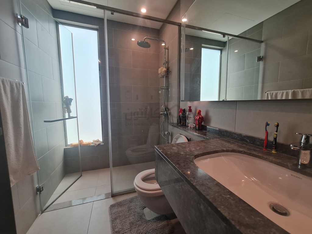 property 755 image 4
