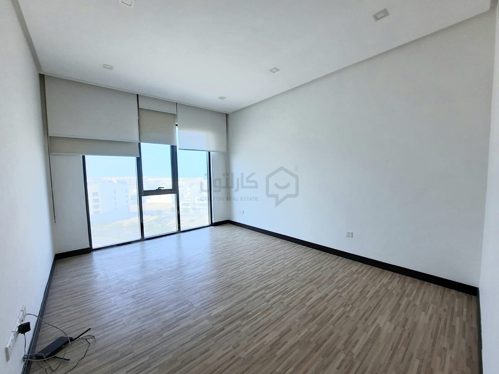 property 756 image 1