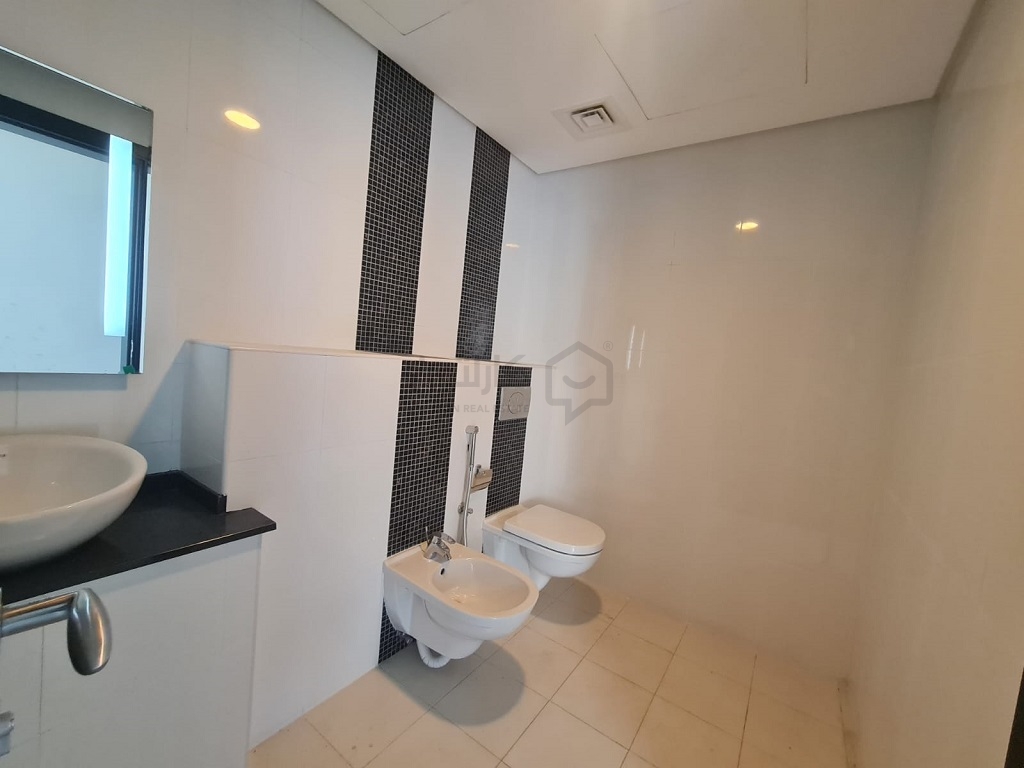 property 762 image 3