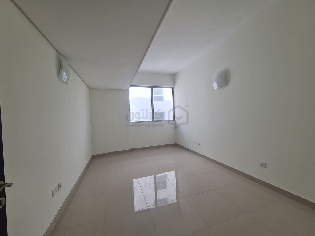 property 762 image 2