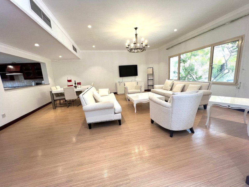 property 77 image 0