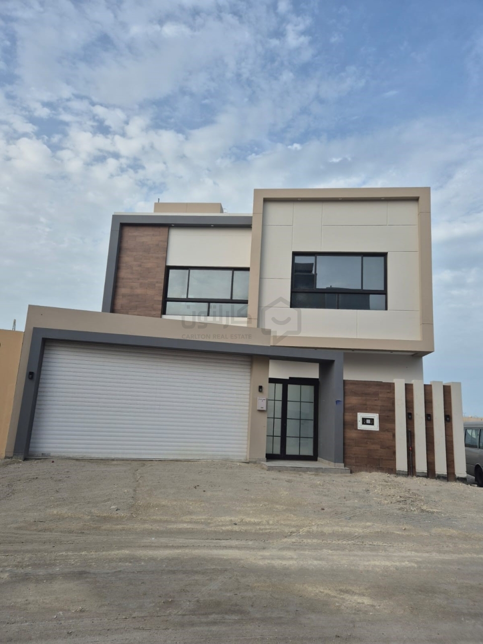 property 770 image 0