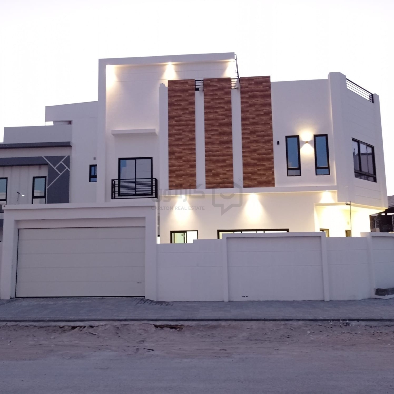 property 780 image 2