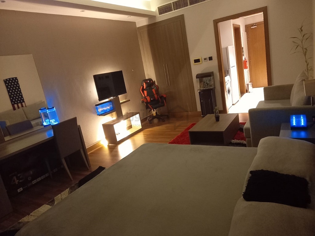 property 800 image 4