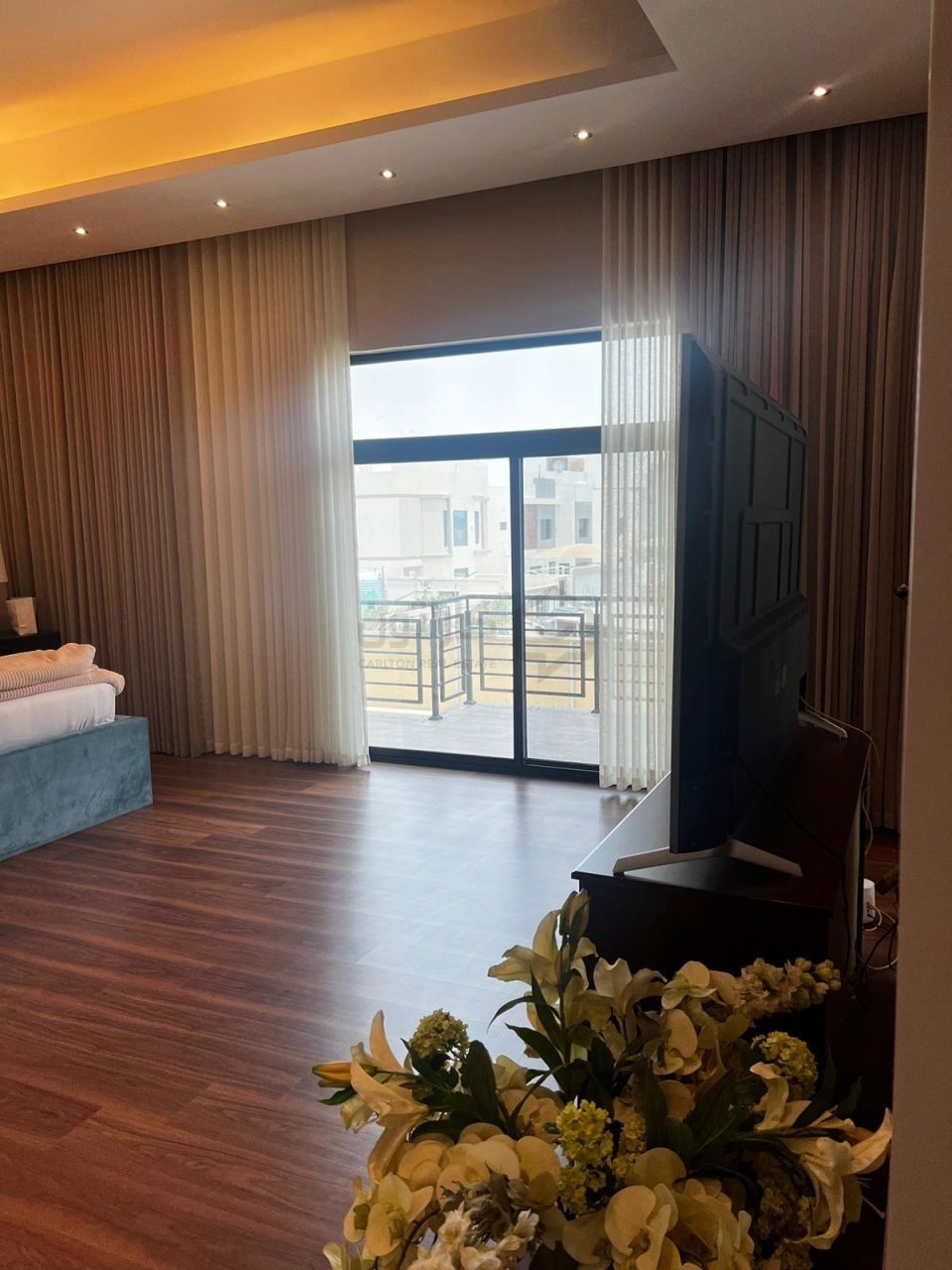 property 822 image 2