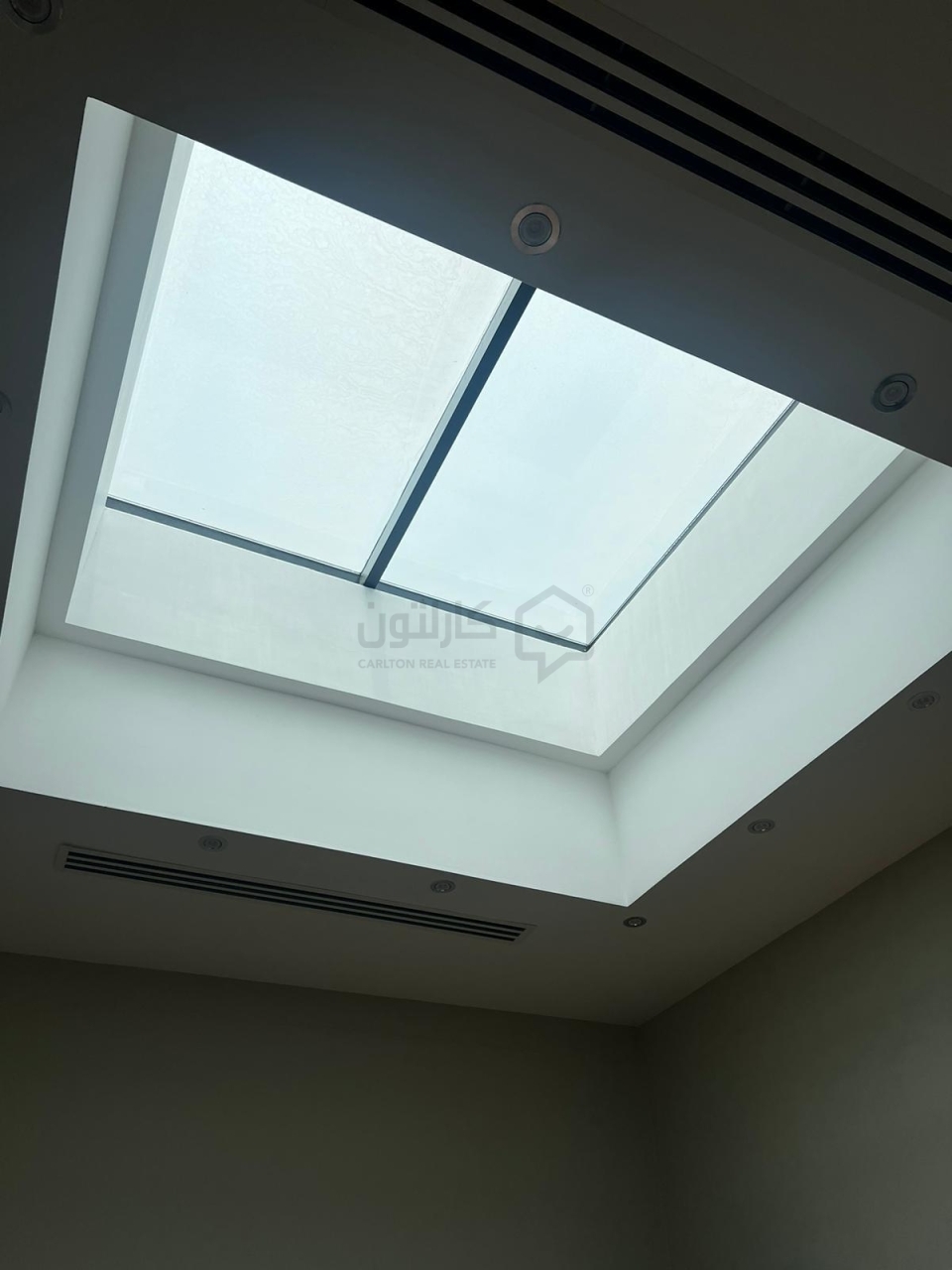 property 822 image 3