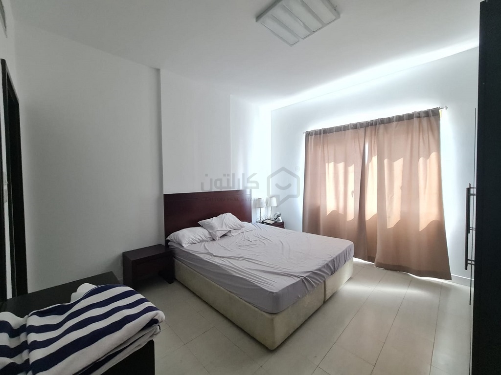 property 830 image 1