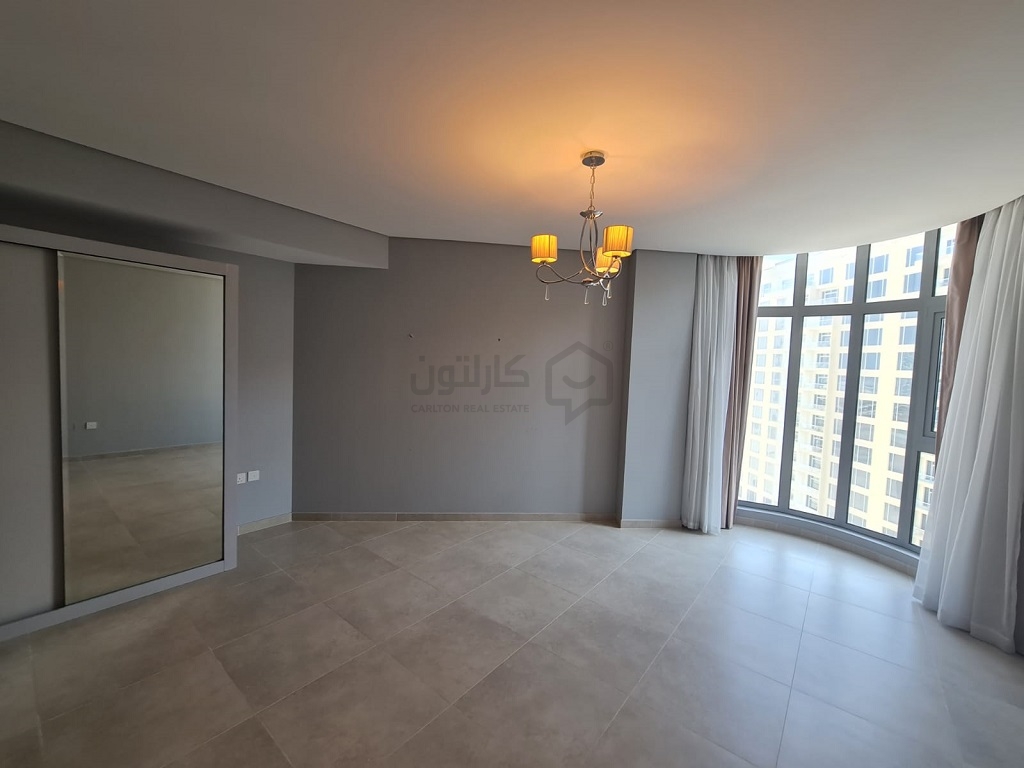 property 833 image 2