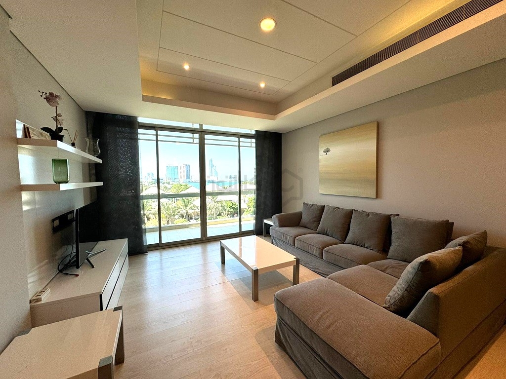 property 846 image 0