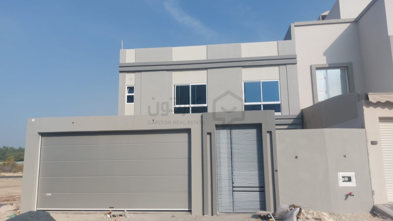 property 856 image 0