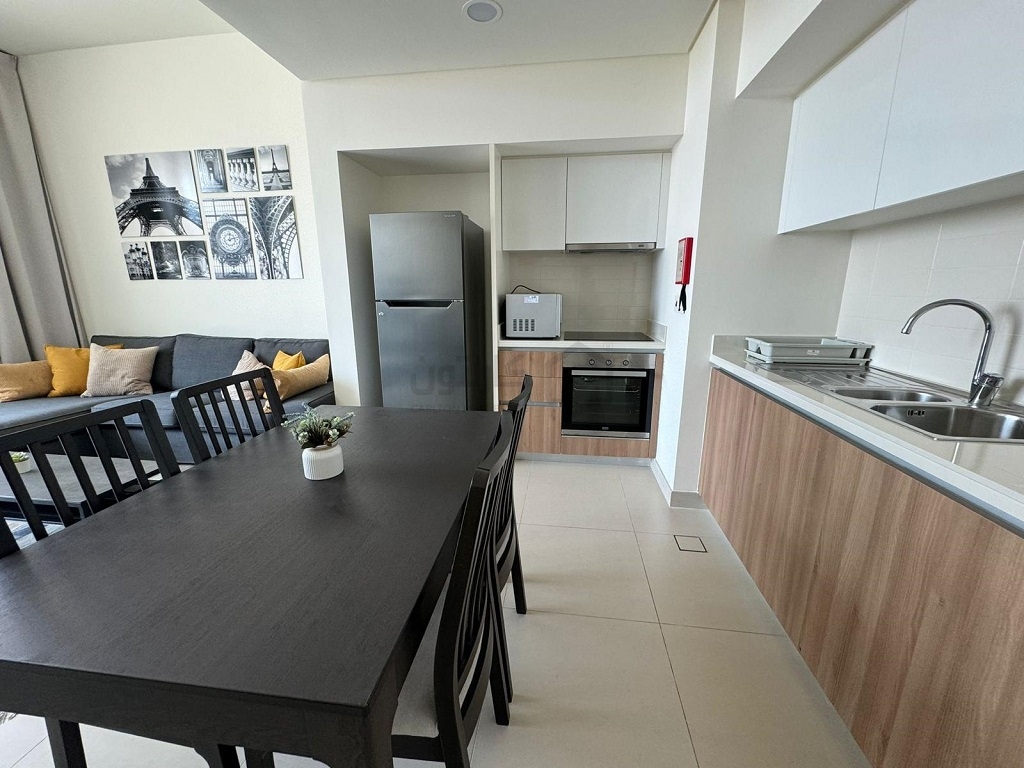 property 875 image 1
