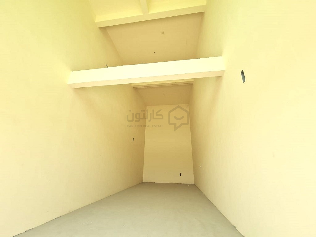 property 886 image 3