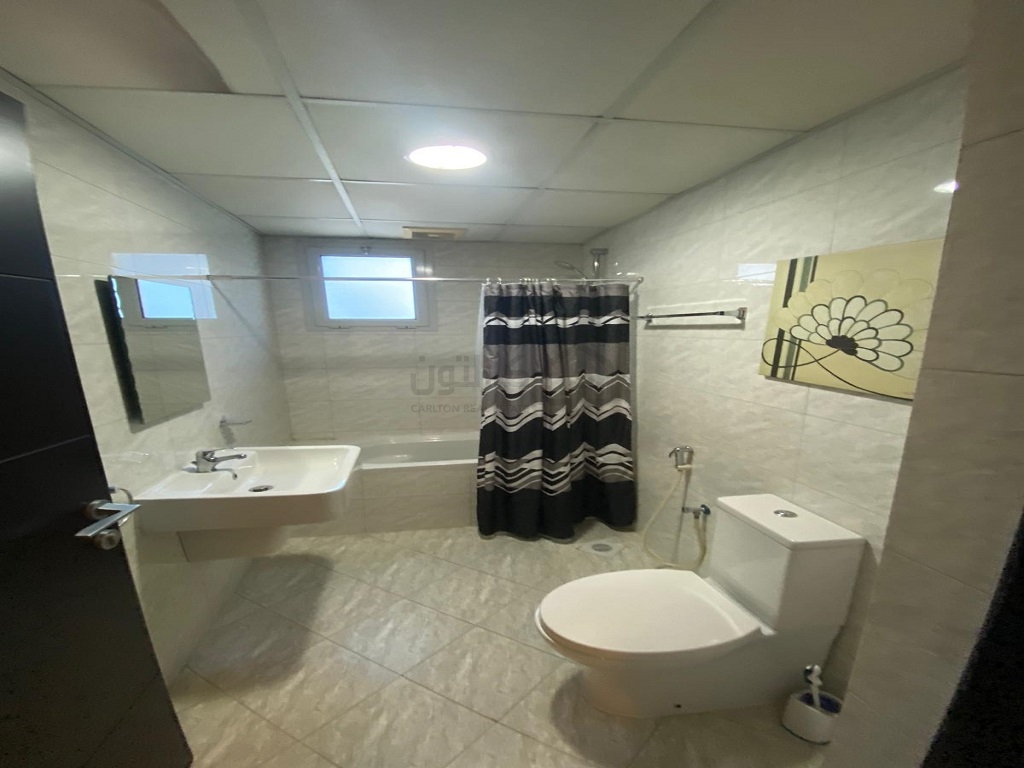 property 887 image 4