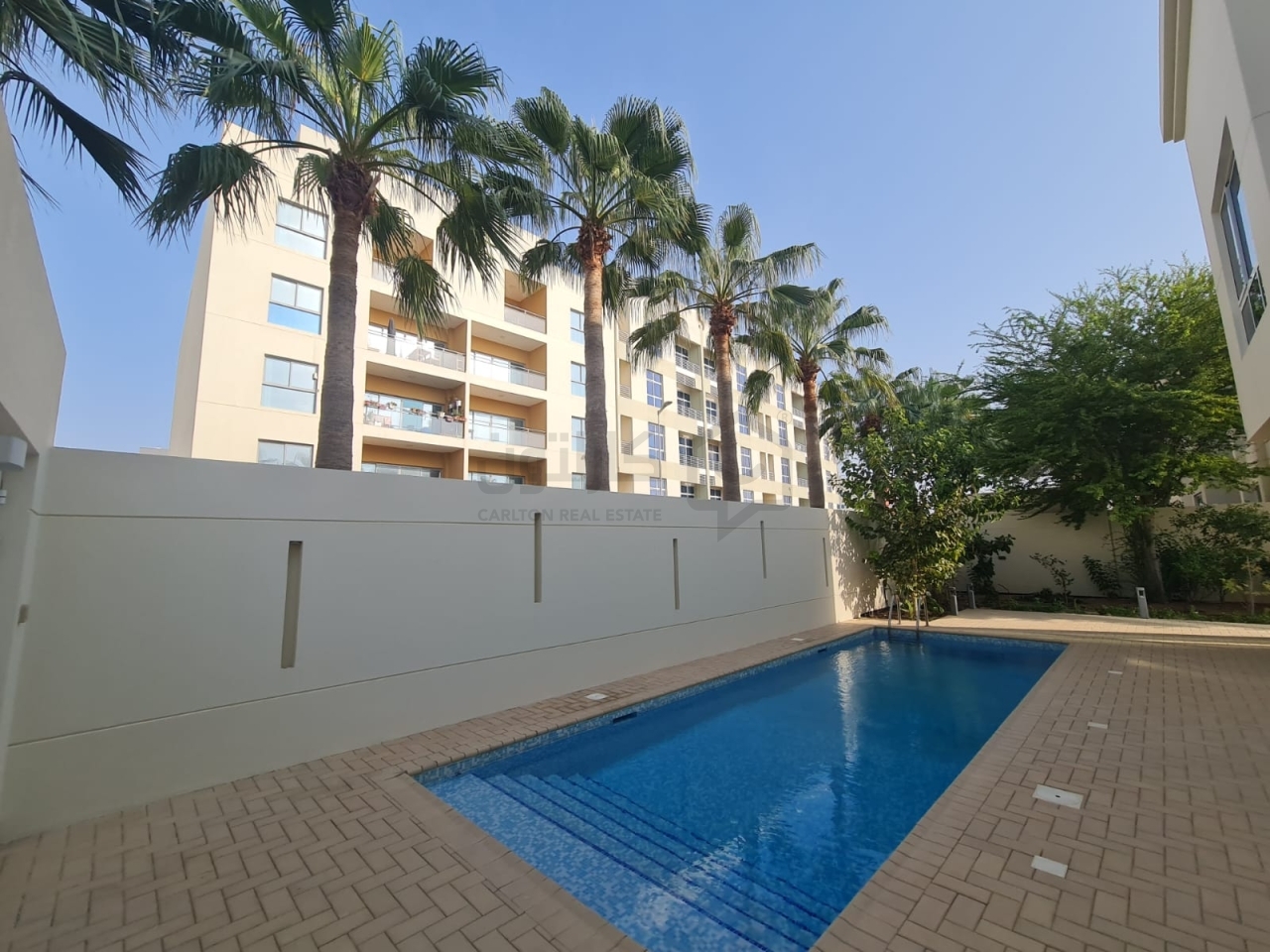 property 893 image 1