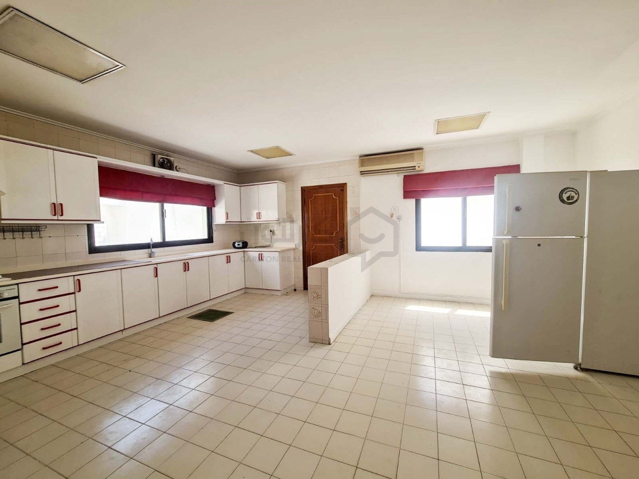 property 936 image 3